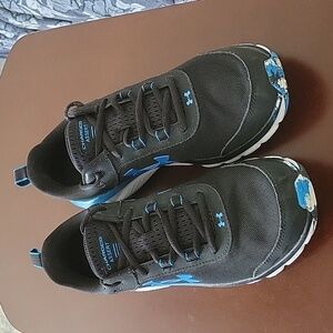 Men's Under Armour Charged Assert Sneakers